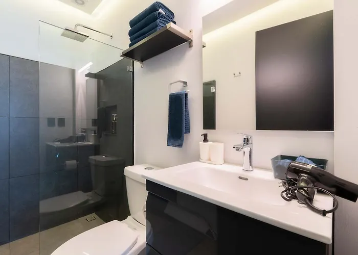 Zielo 2bdrm 2 Bath Private Balcony, Rooftop Walk To Zocalo